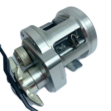  DAIWA ダイワ リョウガ 1016 RCSハンドル付　ベイトリール 00613500