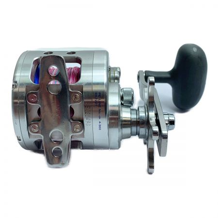  DAIWA ダイワ ソルティガ Z30 ベイトリール　本体のみ 607221