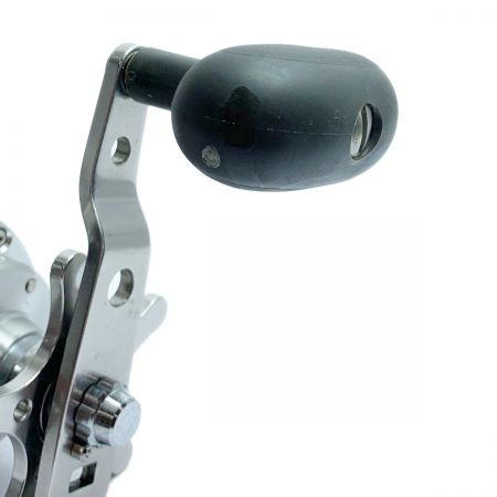  DAIWA ダイワ ソルティガ Z30 ベイトリール　本体のみ 607221