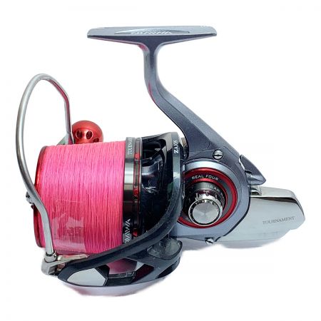  DAIWA ダイワ 13トーナメントサーフ 45 ノブ社外品　キズあり 059360