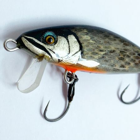  イクシュス ドウター　45S 約4ｇ　薄型シンキングミノー マムシ本革 箱、取扱説明書付