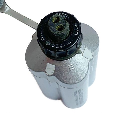  DAIWA ダイワ 使用感有 バッテリー1個＋充電コード BM2000Ⅱ