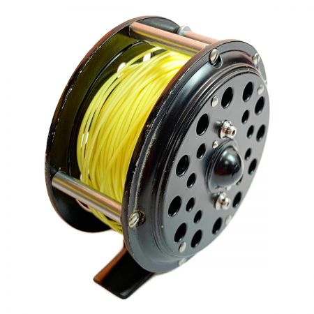  PFLUEGER Medalist　フライリール　ポーチは別ブランドです。 Medalist