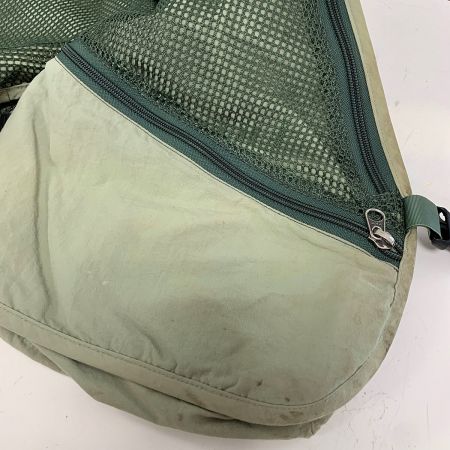  SIMMS フィッシングベスト 着用感あり 目立つヨゴレあり カーキ x グリーン系 S/Mサイズ