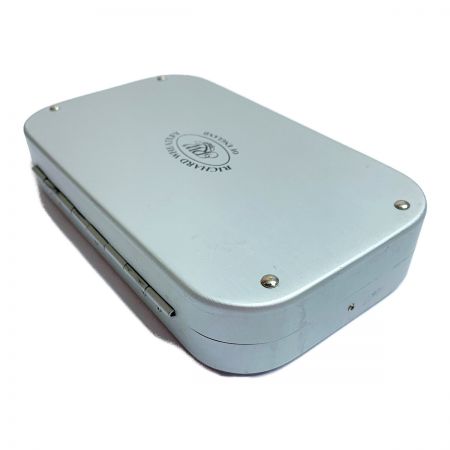  RICHARD WHEATLEY フライケース　ウエットフライ付 シルバー