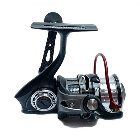  Abu Garcia アブガルシア Revo MGX THETA 2000SH　スピニングリール