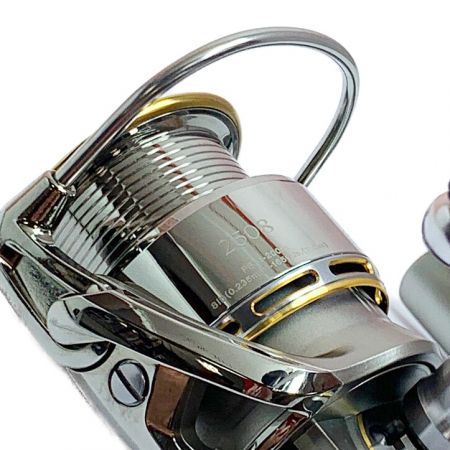  DAIWA ダイワ EXIST 2508　スピニングリール　ケース、袋付 055282