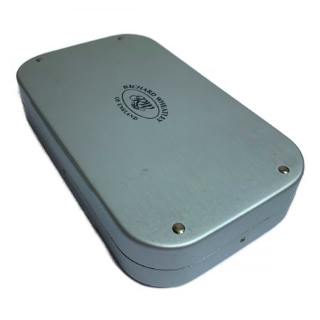  RICHARD WHEATLEY フライケース　9×14.8×2.8cm シルバー