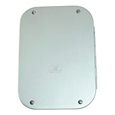  RICHARD WHEATLEY フライケース　ウエットフライ付　12.3×9×2.4cm シルバー