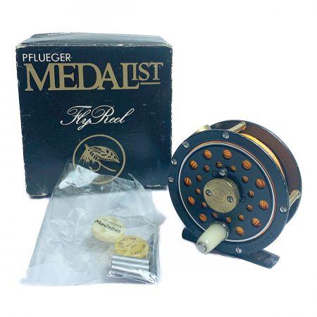  PFLUEGER MEDALIST 1492AK フライリール ﾒﾀﾞﾘｽﾄ 1492AK キズあり