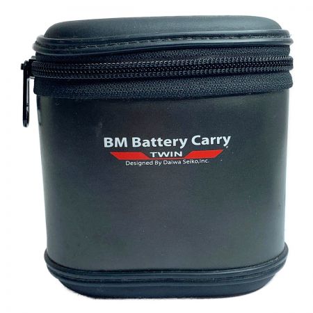  DAIWA ダイワ バッテリー　充電器、ケース付 BM2000 ブルー x ブラック