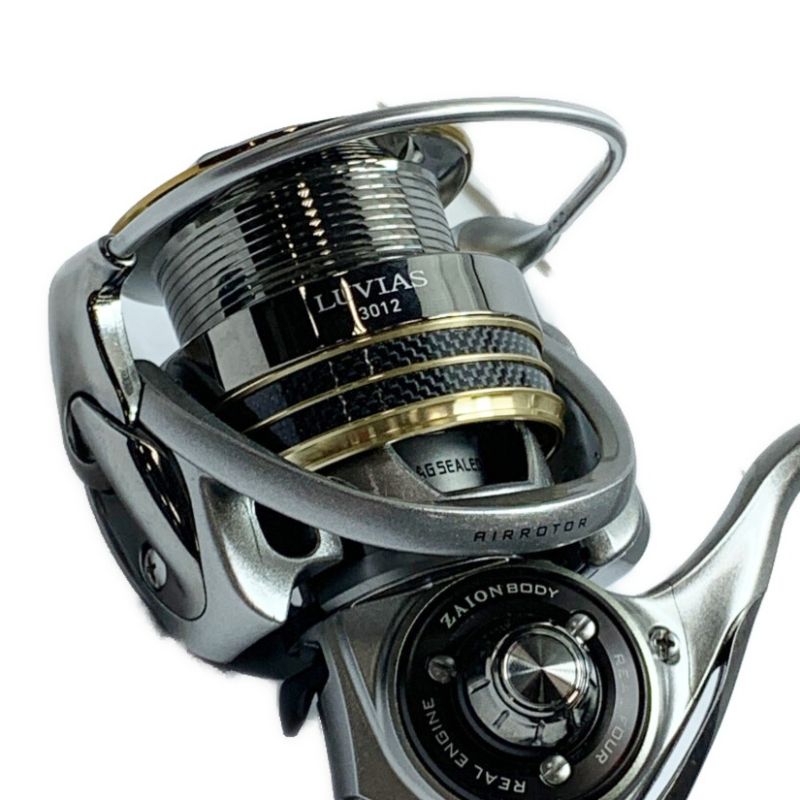 中古】 DAIWA ダイワ 12ルビアス 3012H スピニングリール 055975