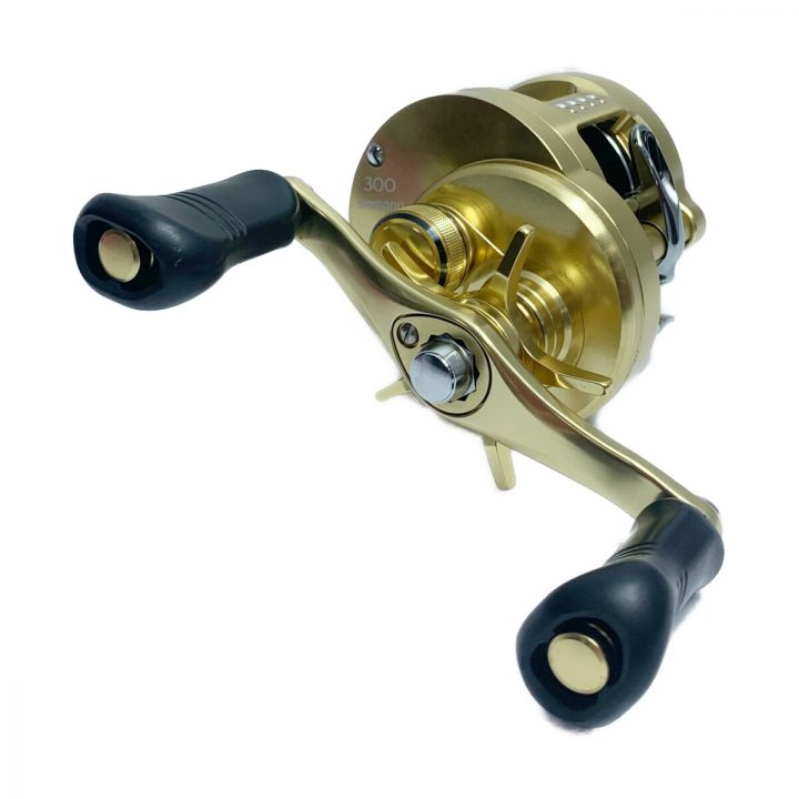 SHIMANO シマノ 18カルカッタコンクエスト300 ベイトリール 03863｜中古｜なんでもリサイクルビッグバン