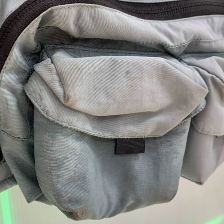  RIVERSONG フィッシングベスト 佐藤成史氏サイン入り Sサイズ　ヨゴレあり グリーン x ブルー系