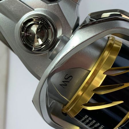  SHIMANO シマノ 18ストラディックSW 4000HG　スピニングリール 03894