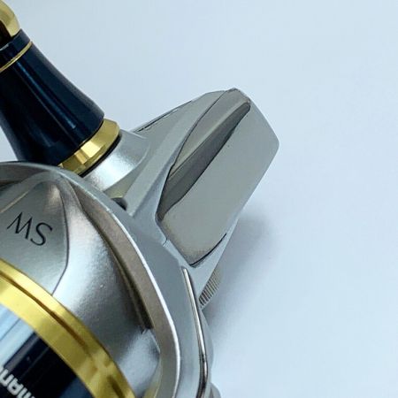  SHIMANO シマノ 18ストラディックSW 4000HG　スピニングリール 03894