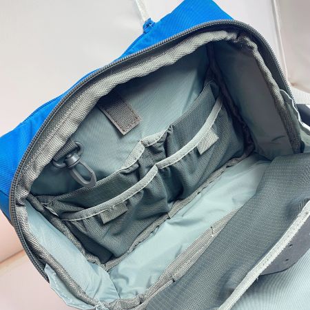  SIMMS ウェイポインツ　ヒップ　パック ブルー 使用感あり。キズ、ヨゴレあり