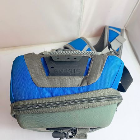  SIMMS ウェイポインツ　ヒップ　パック ブルー 使用感あり。キズ、ヨゴレあり