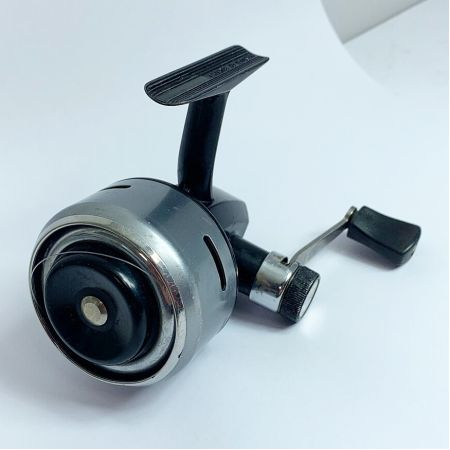 ABU スピンキャストリール　キズ、スレあり 50G 本体のみ