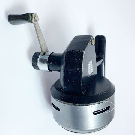  ABU スピンキャストリール　キズ、スレあり 50G 本体のみ