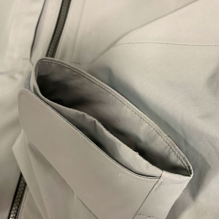  SIMMS フィッシングウェア　フリーストーン ジャケット StrikerGrey(グレー） Mサイズ　ナイロン100%