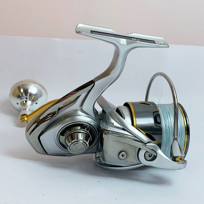 中古】 DAIWA ダイワ 21フリームス LT4000-CXH スピニングリール 21