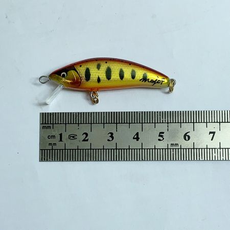 mojo F  handmade works 　ミノー　2.8ｇ　 オレンジ系 x イエロー系 キズあり