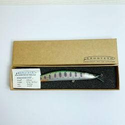 ★★ asmotech  135F  ミノー　13.5ｇ　floating 箱付き asmostick 135F 山女魚 Aランク