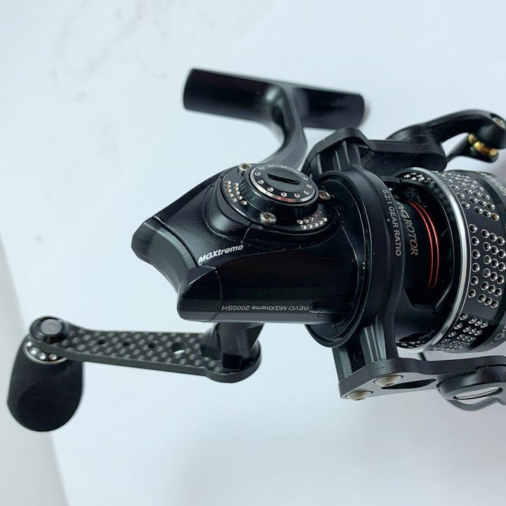 Abu Garcia アブガルシア スピニングリール ややキズあり REVO MGXTREME 2000SH｜中古｜なんでもリサイクルビッグバン