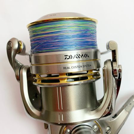  DAIWA ダイワ  05イグジスト 3012　スピニングリール 055285 使用感あり　目立つキズ、剥がれあり