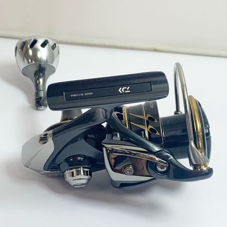  DAIWA ダイワ CALDIA SW　4000D-CXH　スピニングリール　ULCUSノブ付き ハンドルノブキズ有 220661