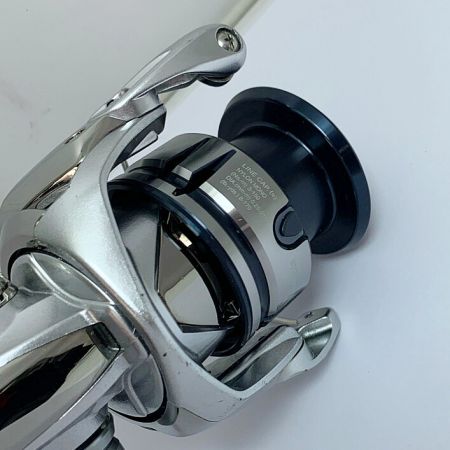  SHIMANO シマノ 19ストラディックC3000XG　スピニングリール 04020