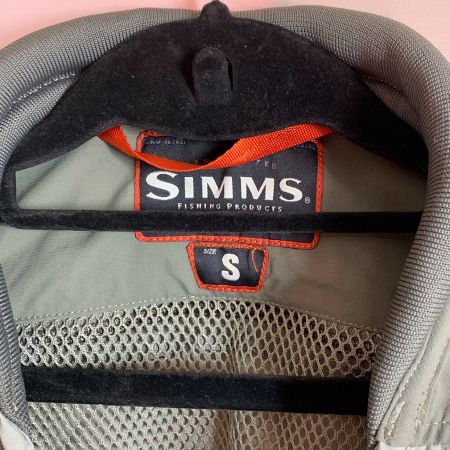  SIMMS シムス　フィッシングベスト　細かなヨゴレあり　Sサイズ