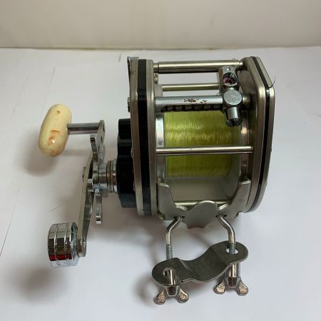  DAIWA ダイワ 両軸リール　ダイナミック　4000D ﾀﾞｲﾅﾐｯｸ 4000D