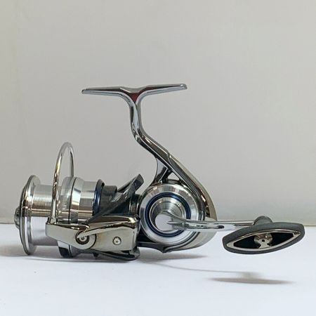  DAIWA ダイワ 18イグジスト LT3000CH　スピニングリール　箱、ポーチ付 055720