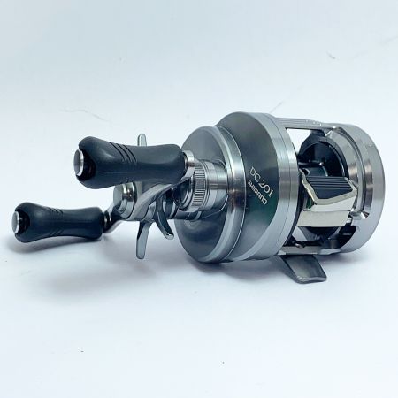  SHIMANO シマノ 19カルカッタコンクエストDC201　ベイトリール 03979