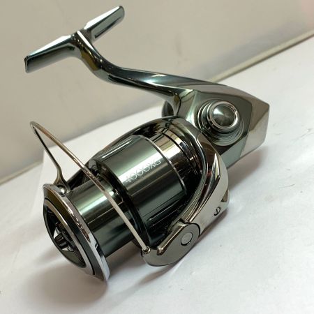  SHIMANO シマノ 22ステラ 4000XG スピニングリール　本体のみ　細かなキズ、スレあり 043962