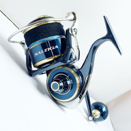  DAIWA ダイワ 20 ソルティガ 18000　スピニングリール　箱、ポーチ付 272797