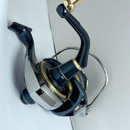  DAIWA ダイワ 20 ソルティガ 18000　スピニングリール　箱、ポーチ付 272797