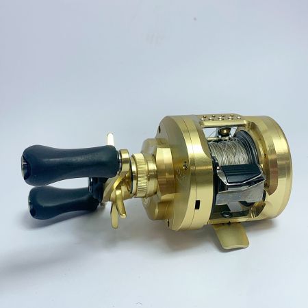  SHIMANO シマノ CALCUTTA CONQUEST カルカッタコンクエスト　201XG ベイトリール　打痕跡あり 201XG