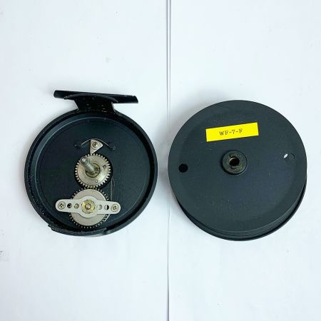  ORVIS フライリール　替えスプール付　 DXR 9/10 