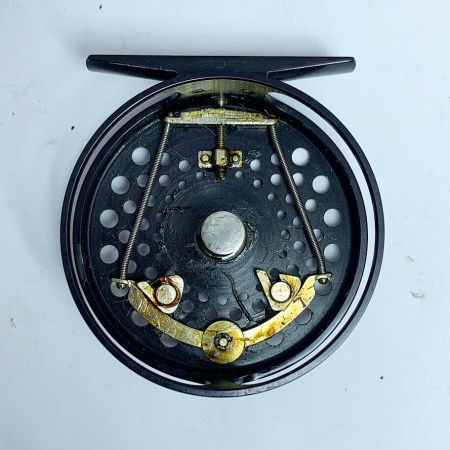  STH フライリール　ポーチ(ヨゴレ付き） airweight 3