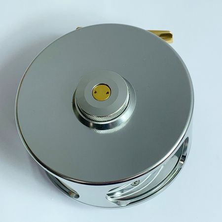  VISION フライリール　ポーチ付き　 TANK VT11