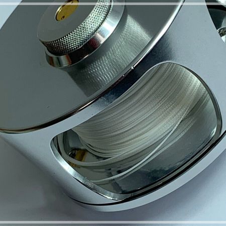  VISION フライリール　ポーチ付き　 TANK VT11