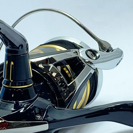  SHIMANO シマノ 19ステラSW 　14000　スピニングリール　ポーチ付　キズ、スレあり 19ｽﾃﾗSW 03968