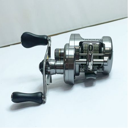  SHIMANO シマノ 17カルカッタコンクエストBFS HG-R ベイトリール 17カルカッタコンクエストBFS HG-R 03675
