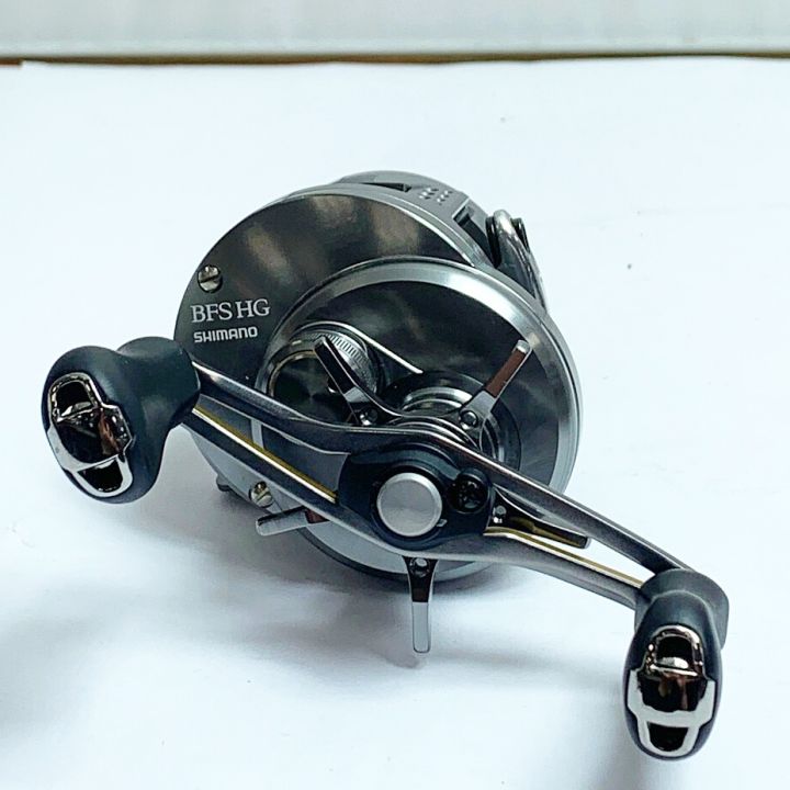 SHIMANO シマノ 17カルカッタコンクエストBFS HG-R ベイトリール 17カルカッタコンクエストBFS HG-R  03675｜中古｜なんでもリサイクルビッグバン