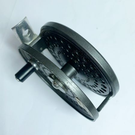  ORVIS フライリール　　ポーチ付き CFO Ⅲ