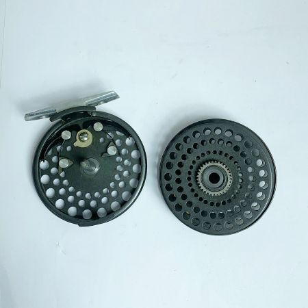  ORVIS フライリール　　ポーチ付き CFO Ⅲ