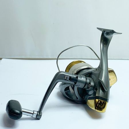  SHIMANO シマノ ツインパワー　3000　スピニングリール　本体のみ SC69F